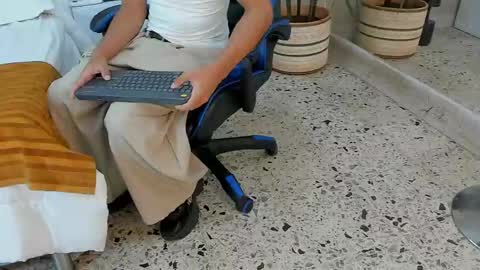 kai_storn online show from April 2026 11:08:02 AM