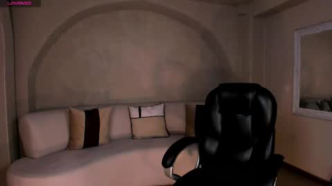 Kaia Ferreira online show from October 2025 12:28:02 PM