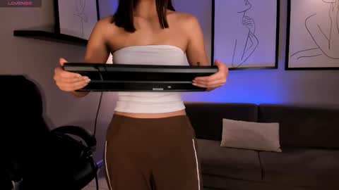 Kaia Ferreira online show from November 2025 11:47:02 AM