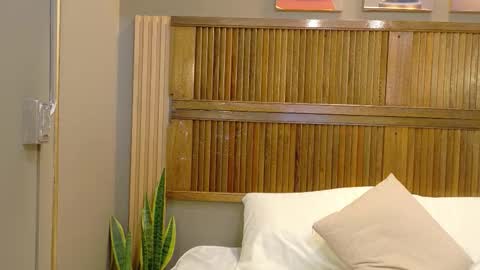 Snapshot of kaiawhite chatting on March 2026 08:12:01 PM kaiawhite online show from March 2026 08:12:01 PM