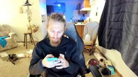 Kaiku77 online show from October 2025 08:11:02 PM