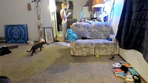 Kaiku77 online show from November 2025 08:53:01 PM