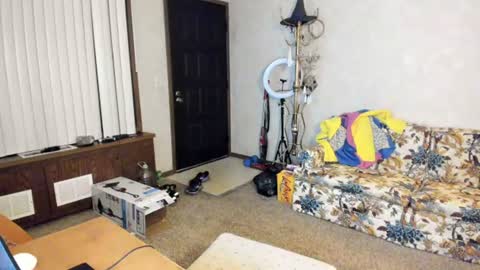 Kaiku77 online show from July 2026 03:44:01 AM