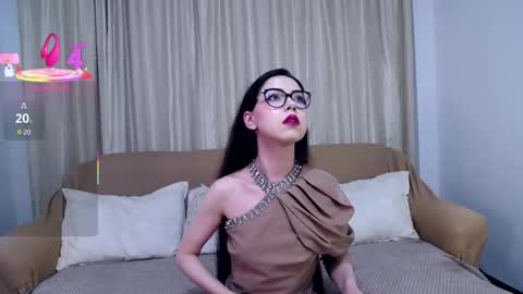 Kaila Lewis online show from November 2025 06:28:02 PM