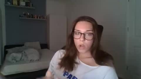 Snapshot of kaililaof chatting on December 2025 12:40:02 AM kaililaof online show from December 2025 12:40:02 AM