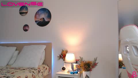 Snapshot of kailyginger chatting on January 2025 08:07:02 AM My name is Mia Pleasures to see you Lets have good time together online show from January 2025 08:07:02 AM