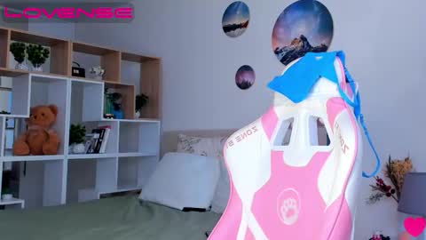 Snapshot of kailyginger chatting on February 2025 10:01:02 AM My name is Mia Pleasures to see you Lets have good time together online show from February 2025 10:01:02 AM