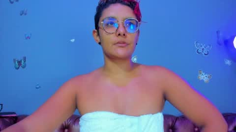 kaira_mosse_ online show from April 2026 11:59:02 AM