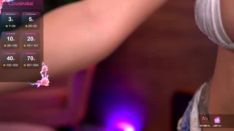 Snapshot of kairaandrews chatting on October 2025 07:11:01 PM Kaira online show from October 2025 07:11:01 PM