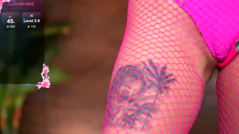 Snapshot of kairaandrews chatting on December 2025 08:06:02 PM Kaira online show from December 2025 08:06:02 PM