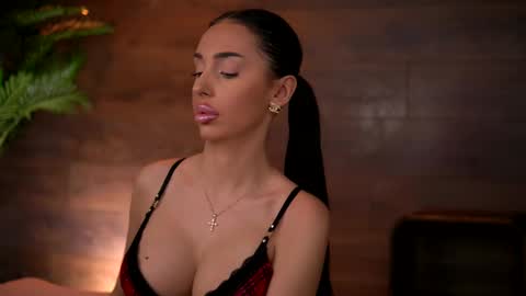 Snapshot of kairaandrews chatting on December 2025 07:43:02 PM Kaira online show from December 2025 07:43:02 PM