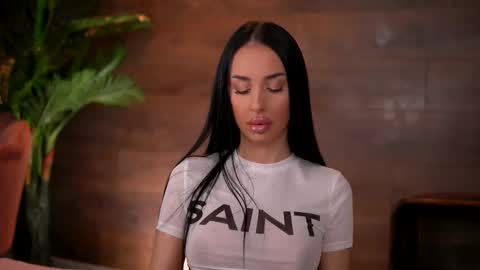 Snapshot of kairaandrews chatting on January 2026 07:37:02 PM Kaira online show from January 2026 07:37:02 PM