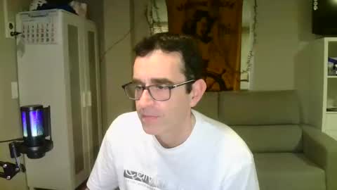 Snapshot of kalem48 chatting on December 2024 11:05:01 PM MusicMen49 online show from December 2024 11:05:01 PM