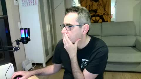 Snapshot of kalem48 chatting on January 2025 08:14:02 AM MusicMen49 online show from January 2025 08:14:02 AM