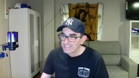 Snapshot of kalem48 chatting on January 2025 05:11:01 PM MusicMen49 online show from January 2025 05:11:01 PM