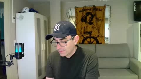 Snapshot of kalem48 chatting on January 2025 09:37:02 AM MusicMen49 online show from January 2025 09:37:02 AM