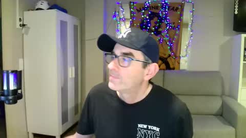 Snapshot of kalem48 chatting on February 2025 10:17:02 PM MusicMen49 online show from February 2025 10:17:02 PM