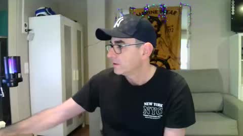 Snapshot of kalem48 chatting on February 2025 10:32:02 AM MusicMen49 online show from February 2025 10:32:02 AM