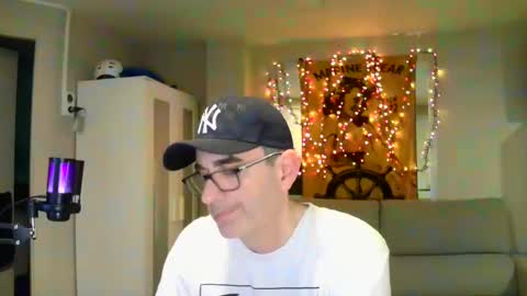 Snapshot of kalem48 chatting on February 2025 10:32:02 PM MusicMen49 online show from February 2025 10:32:02 PM