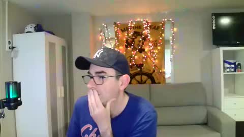 Snapshot of kalem48 chatting on February 2025 09:11:02 AM MusicMen49 online show from February 2025 09:11:02 AM