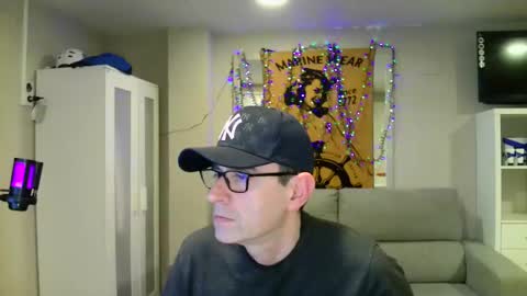 Snapshot of kalem48 chatting on February 2025 11:26:02 PM MusicMen49 online show from February 2025 11:26:02 PM