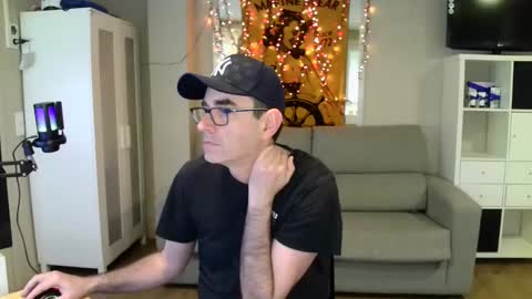 Snapshot of kalem48 chatting on March 2025 09:51:01 AM MusicMen49 online show from March 2025 09:51:01 AM