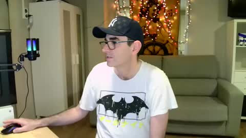 Snapshot of kalem48 chatting on March 2025 10:41:02 PM MusicMen49 online show from March 2025 10:41:02 PM