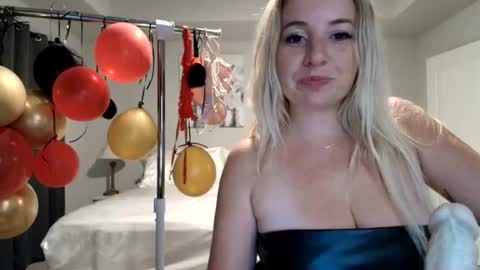 Snapshot of kaliii_jones chatting on July 2026 08:05:02 AM Kaliii jones online show from July 2026 08:05:02 AM