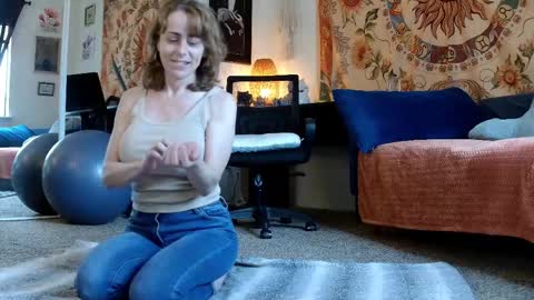 Snapshot of kalikushdreamz chatting on February 2025 04:52:01 PM Tara Smith online show from February 2025 04:52:01 PM