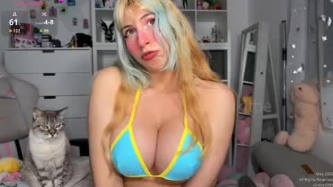 Snapshot of kalina_kittie chatting on May 2026 10:40:02 PM Kalina Kittie online show from May 2026 10:40:02 PM