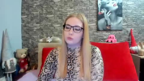 kalindahot online show from February 2025 07:05:02 PM