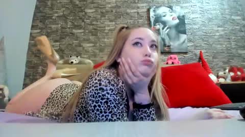 kalindahot online show from February 2025 10:10:01 PM