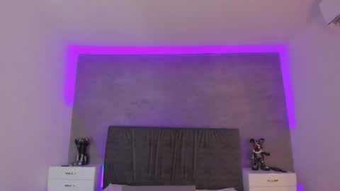 Carolina   online show from December 2024 07:07:02 PM