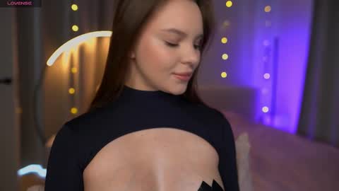 Snapshot of kalisa_pearl chatting on February 2025 11:06:02 AM Please call me Kalisa online show from February 2025 11:06:02 AM
