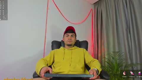 Snapshot of kalivan_voinesscu chatting on October 2025 05:05:01 AM K A L I online show from October 2025 05:05:01 AM