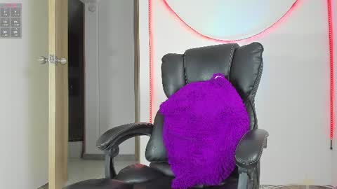 K A L I online show from June 2026 07:55:01 AM