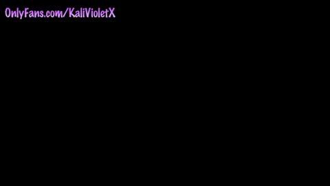 Snapshot of kalivioletx chatting on December 2024 06:35:01 AM Kali Violet online show from December 2024 06:35:01 AM
