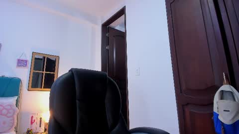 Kamilalopez online show from July 2026 11:25:01 PM