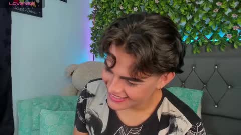 camilo  independent model online show from January 2025 09:04:01 AM