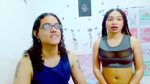 Snapshot of kami_chigiri chatting on December 2024 12:09:02 AM Dante and Carolina independient model online show from December 2024 12:09:02 AM