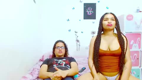 Snapshot of kami_chigiri chatting on January 2025 12:09:02 AM Dante and Carolina independient model online show from January 2025 12:09:02 AM