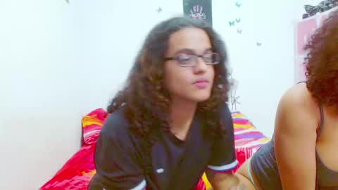 Snapshot of kami_chigiri chatting on March 2025 12:18:01 AM Dante and Carolina independient model online show from March 2025 12:18:01 AM