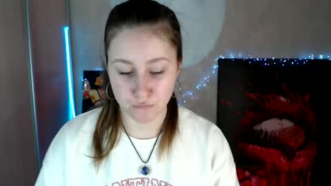 kamilla_love_ online show from May 2026 12:21:01 PM