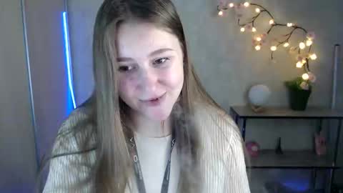 kamilla_love_ online show from May 2026 01:28:01 PM