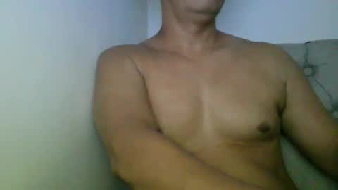 Kamilo online show from December 2025 01:55:01 AM