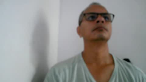 Snapshot of kamilo69_ chatting on June 2026 12:58:01 PM Kamilo online show from June 2026 12:58:01 PM