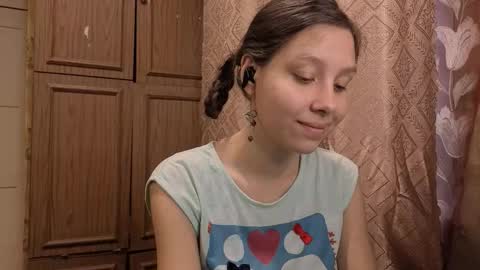 Mari  Simmons online show from November 2025 02:10:01 AM