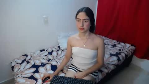 Snapshot of kammi_candy chatting on February 2026 01:35:02 AM -- kammi -- online show from February 2026 01:35:02 AM