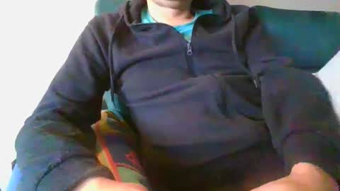 Snapshot of kanaletto chatting on December 2024 08:38:02 AM Mario online show from December 2024 08:38:02 AM