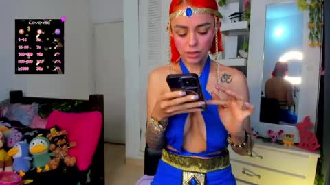 hello  Im Danni online show from May 2026 12:12:01 PM